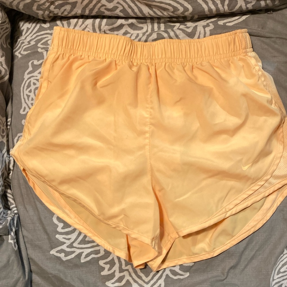 Nike dri fit shorts small